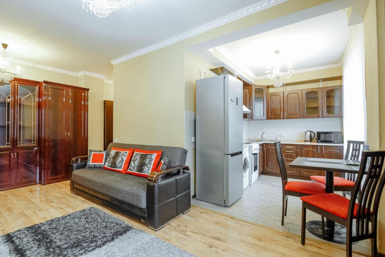 Two Bedroom Apartment On Syganak Street 64-1 Asztana Kültér fotó